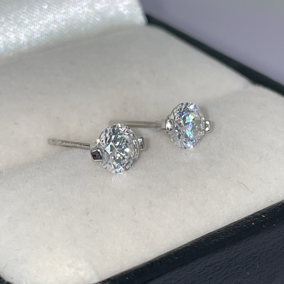 Solid 14K White Gold 1.00CTW Faux Diamond Round Cut Solitaire Stud Earrings - Picture 9 of 11